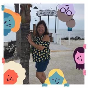 Meet your Posher, Laura